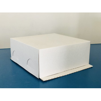 Коробка для торта № 33  (3 кг.) /300х300х150/S 0.654  х/э